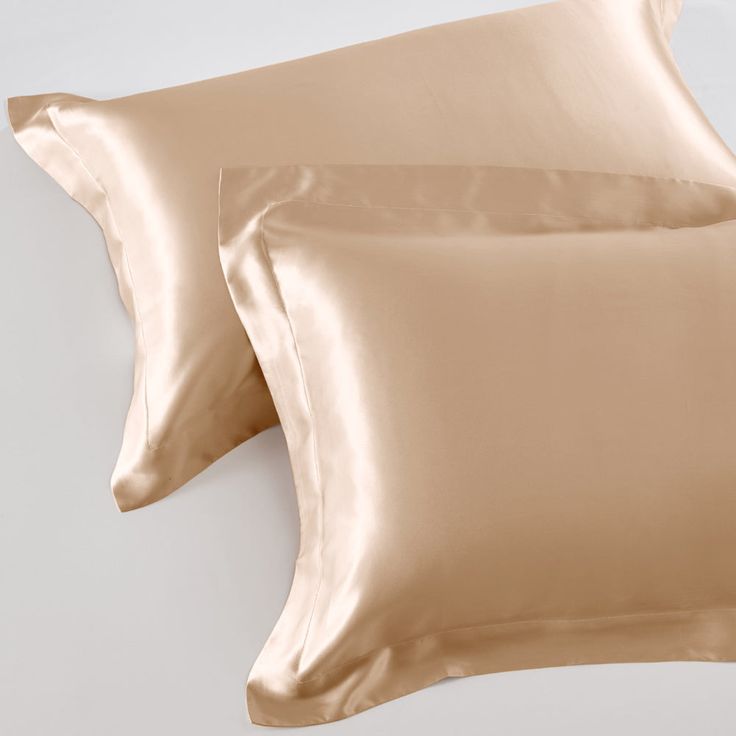 Silk pillow cover
