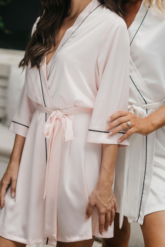 Silk Robe white linear